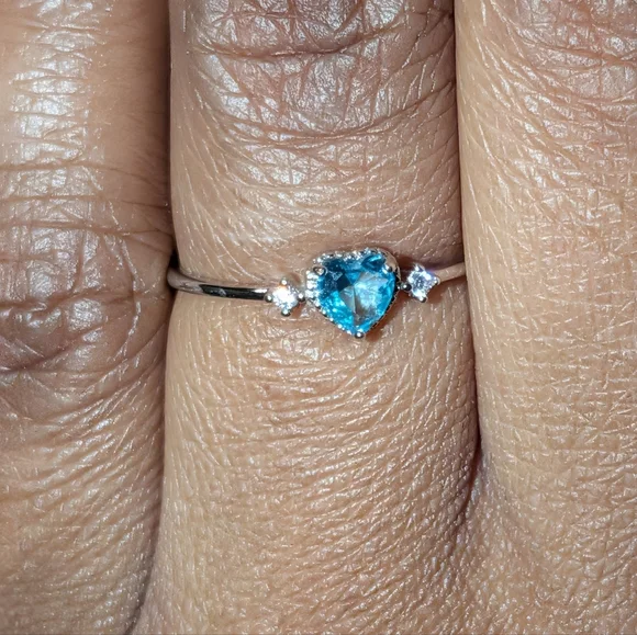 Stunning 925 Sterling silver promise ring sz 6 - Picture 17 of 17